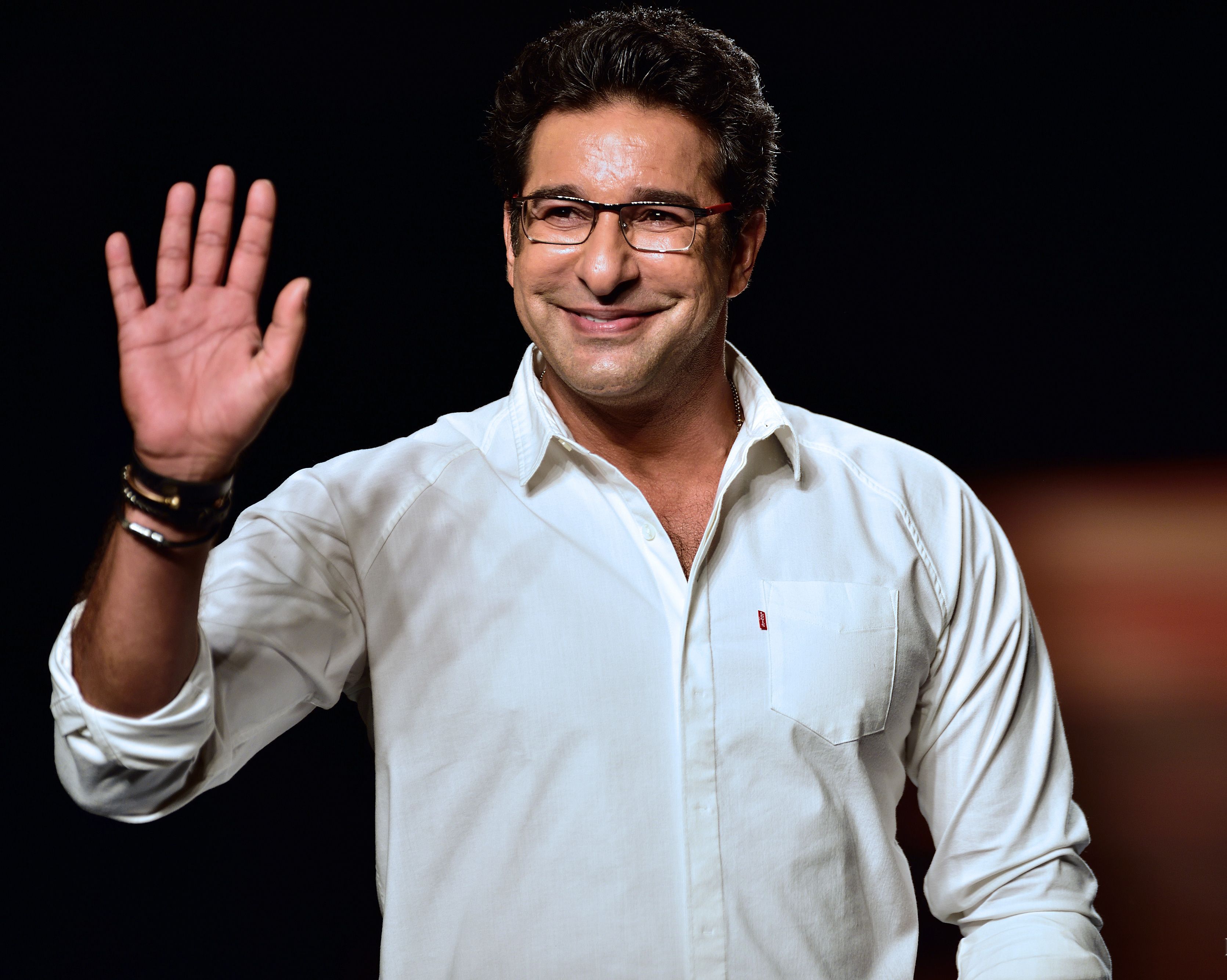Wasim Akram insulin: Wasim Akram 'humiliated' at Manchester airport for  carrying insulin; authorities reply - The Economic Times