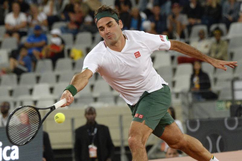 Federer, Nadal play to record crowd in Cape Town