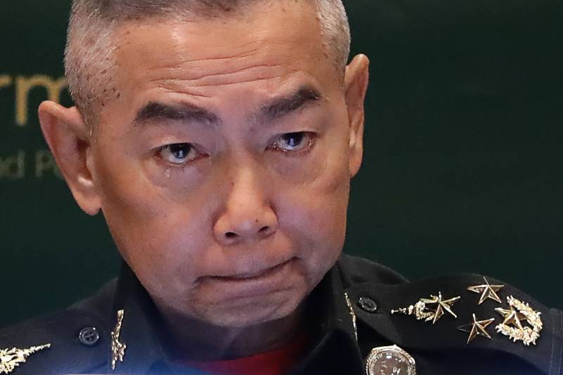 Tearful Thai general says 'don't blame army' for soldier's rampage