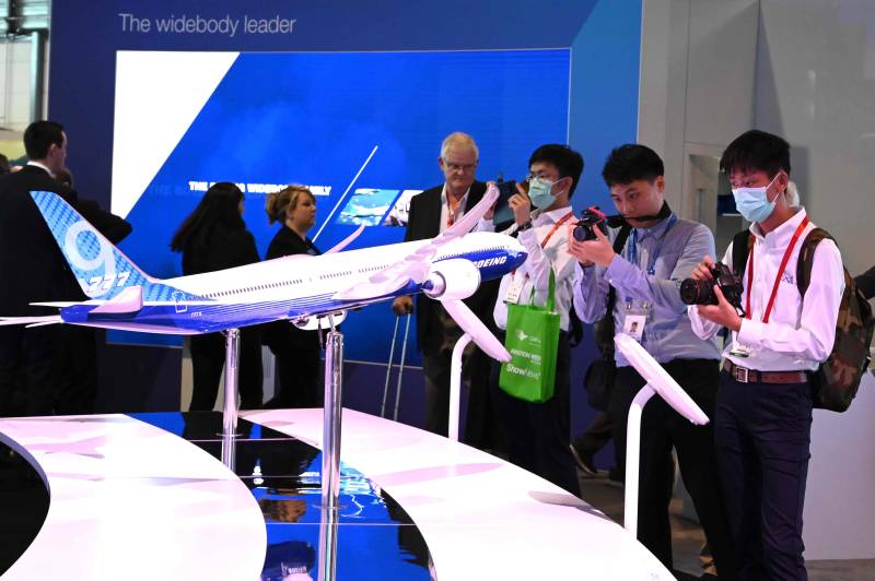 Boeing sounds alarm about virus impact on aviation