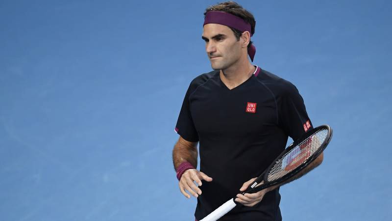 Federer has knee surgery, will miss French Open