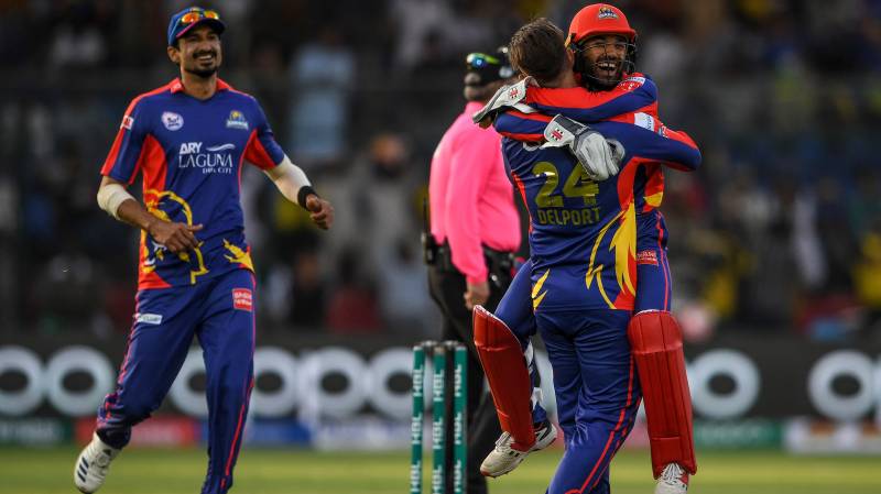 Karachi Kings beat Peshawar Zalmi at last