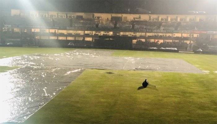 Islamabad United, Peshawar Zalmi match rained off