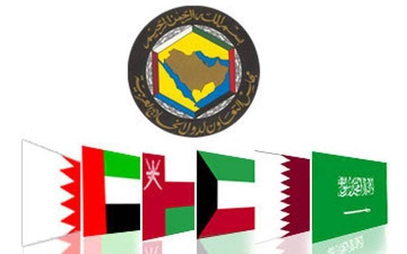 Saudi Arabia bars Gulf citizens from holy cities over virus fears