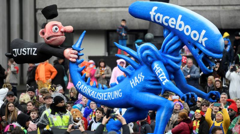 Americans wary of Facebook 'power,' survey shows