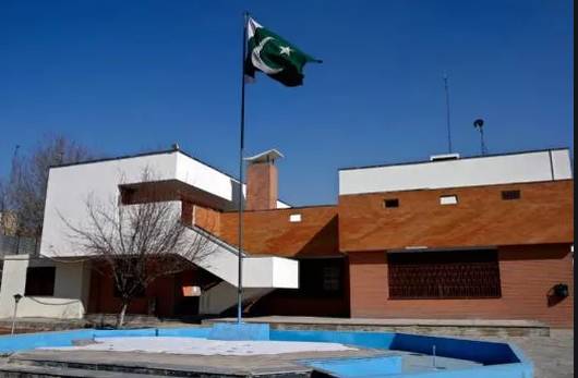 Pakistan embassy in Kabul shuts visa section