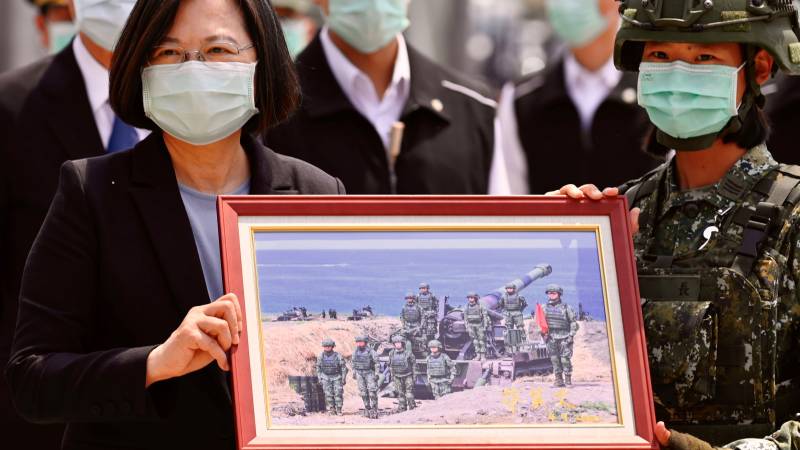 Taiwan demands apology from WHO chief over virus 'slander'