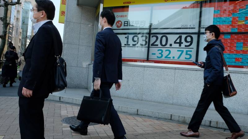 Asian markets fall on virus impact fears
