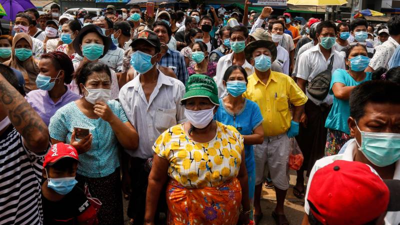 Myanmar releases 25,000 prisoners amid virus fears
