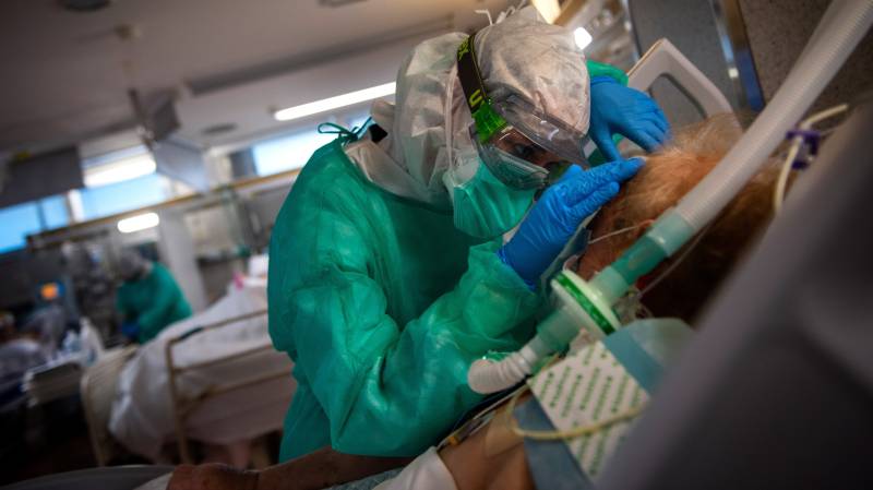 Spain coronavirus death toll nears 19,500: govt