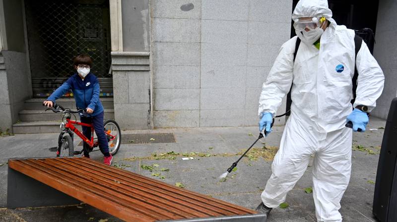 Spain daily toll slightly up with 325 new virus deaths