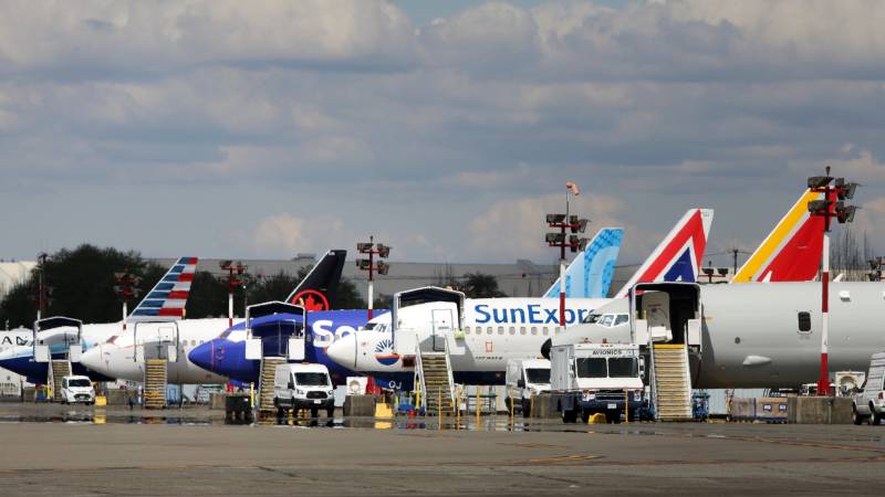 Boeing to cut staff, plane output after big Q1 loss