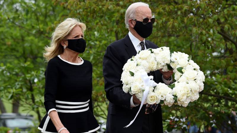 Biden brands Trump 'absolute fool' for mocking mask use