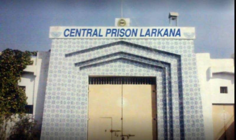 Prisoners take four cops hostage after Covid-19 spread in Larkana jail 