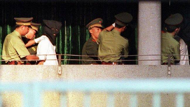 China sentences Australian to death for drug trafficking