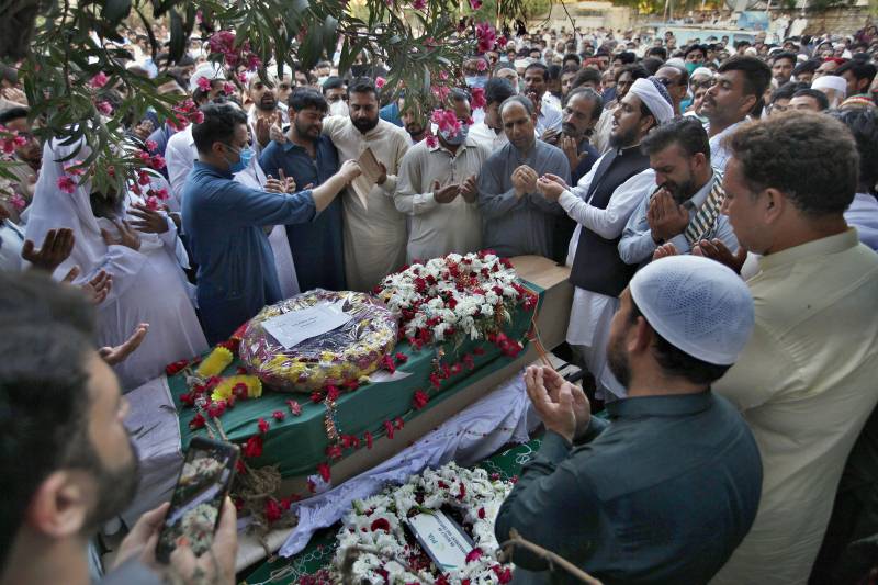 PIA howler: Karachi plane crash victim buried ‘twice’