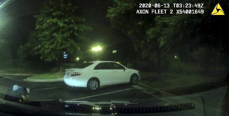 Another police killing of a black man stokes US tension, debate