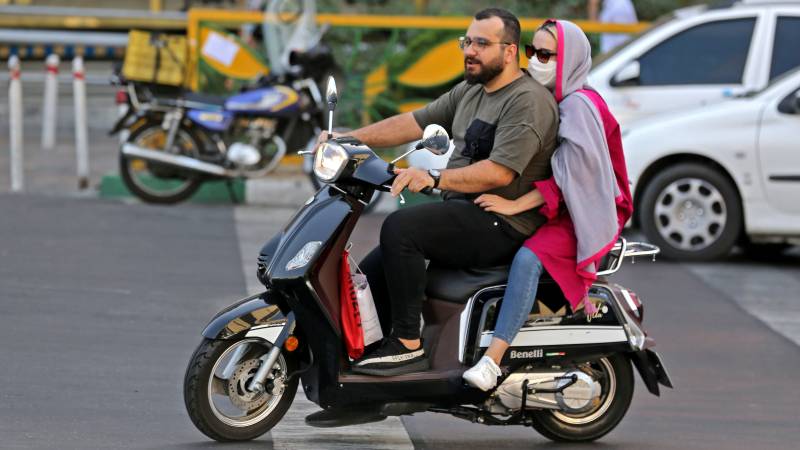 Iran says virus death toll tops 9,000