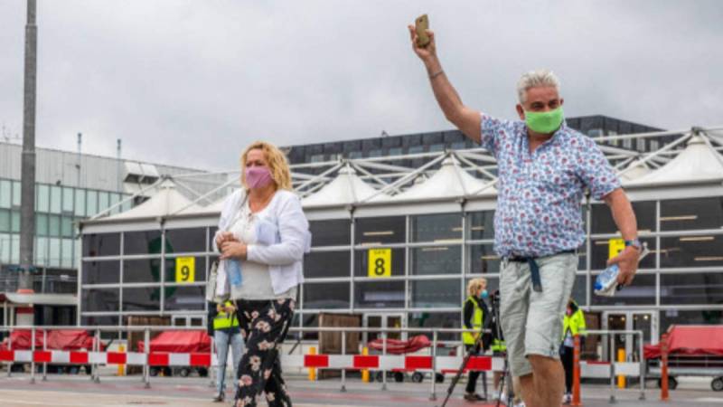 Netherlands records no virus deaths, first time since March