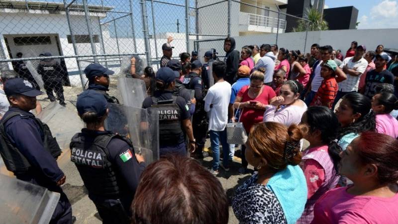 Six police killed in Mexico gun attack
