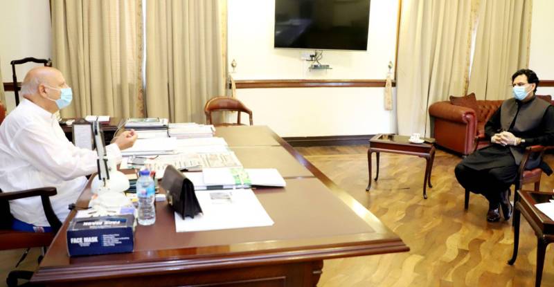 Moonis Elahi calls on Punjab Governor Ch Sarwar