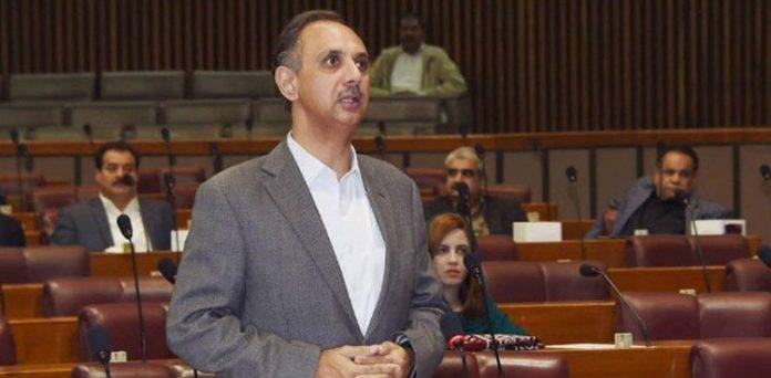 Minister defends POL price hike which came sans cabinet approval