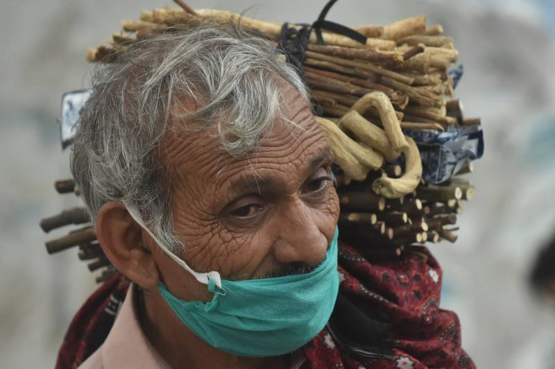 Less than 2,000 Covid-19 cases reported in Pakistan