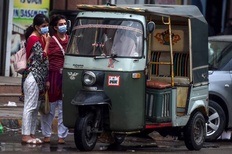Active coronavirus cases in Pakistan drop below 19,000