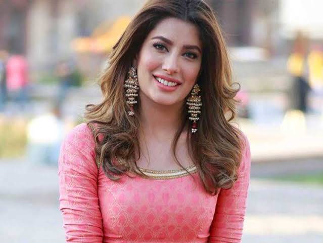 Mehwish Hayat does not have TikTok account 