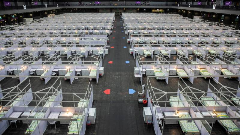 Hong Kong offers universal virus testing, with Beijing's help