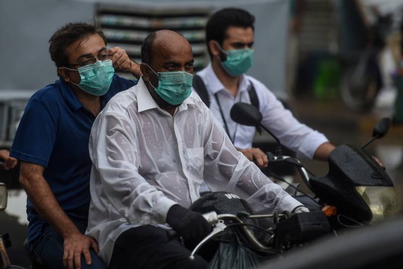 Pakistan reports 14 new virus deaths, 842 cases