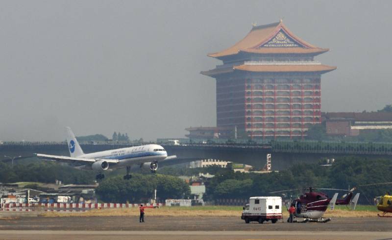Taiwan airlines offer sight-seeing flights during pandemic