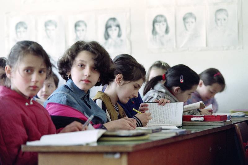 UN, World Bank urge school openings amid pandemic