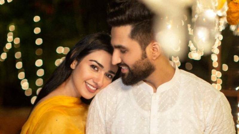 Falak singing for Sarah Khan video goes viral