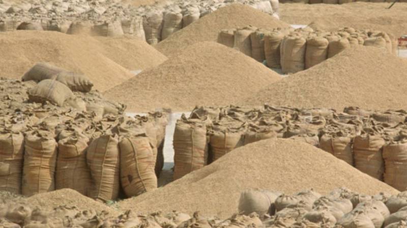 Federal govt considering a proposal to set wheat support price at Rs1,780
