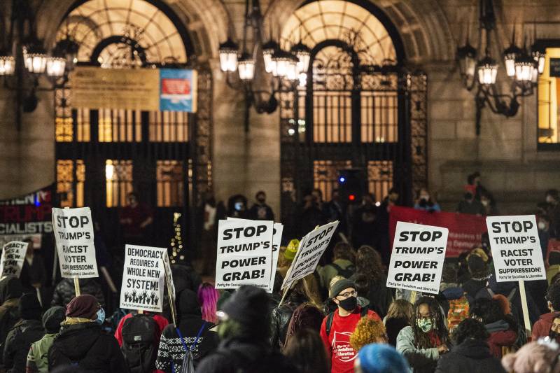 Protests break out in US cities over election results