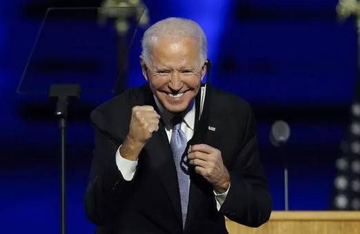 Biden urges unity in victory speech after beating Trump