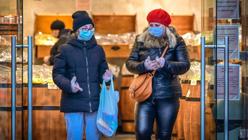 Russia sees record surge in virus cases