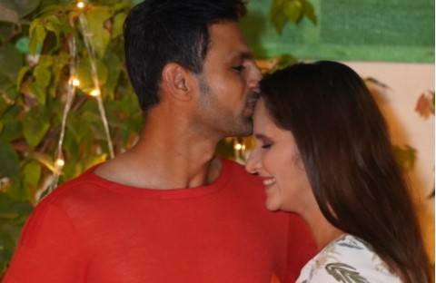 Sania Mirza celebrates 34th birthday in Karachi
