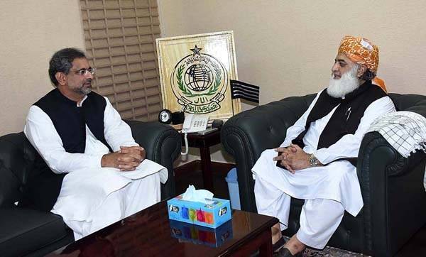 Fazlur Rehman, Khaqan Abbasi discuss Senate polls strategy