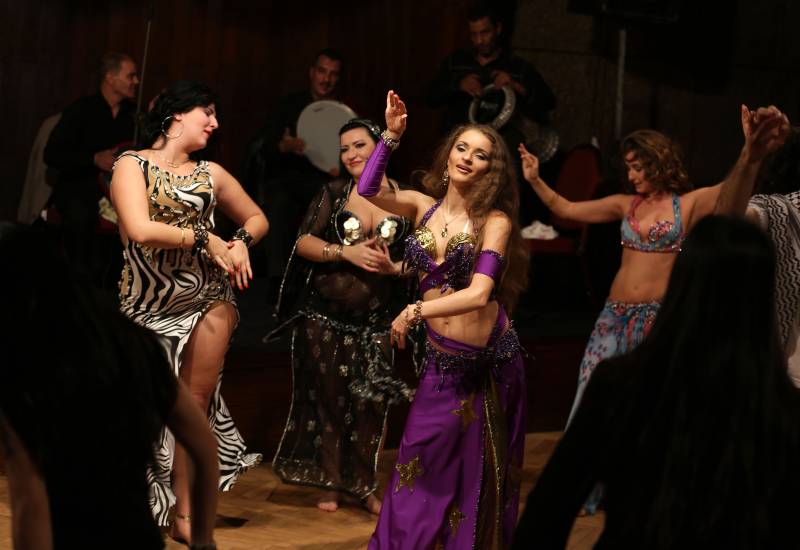 Foreigners shake up Egypt's belly dancing scene