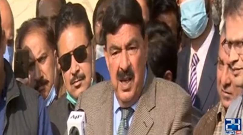 Sheikh Rashid dubs Maulana Fazl ‘apple of discord’