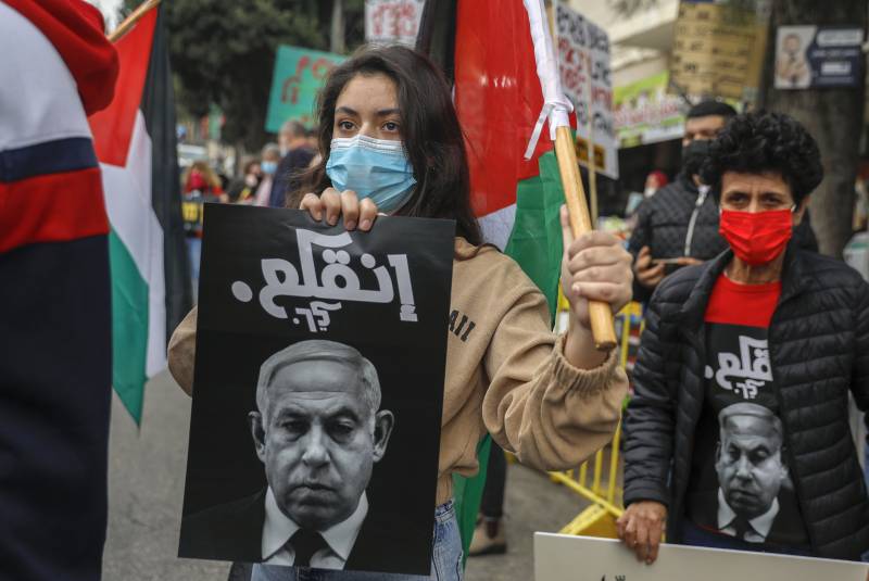 Netanyahu makes surprise campaign pitch to Arab voters