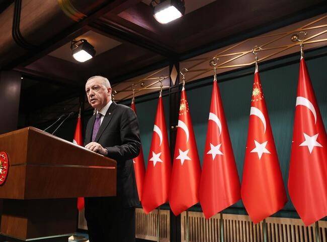 Erdogan ally backs call to rewrite Turkish constitution