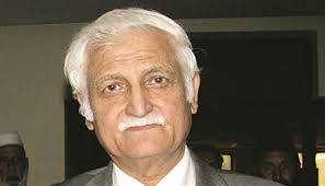 Farhatullah Babar runs short of Senate election fee