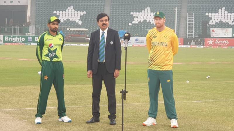 South Africa put unchanged Pakistan into bat for second T20