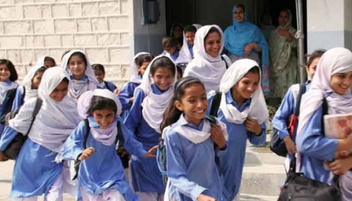 All schools in Islamabad, 7 Punjab cities shut down after spike in corona cases