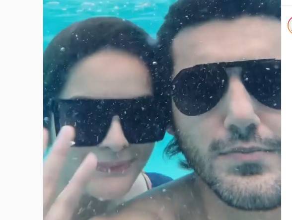 Minal Khan and beau Ahsan Mohsin take a dip in the swimming pool