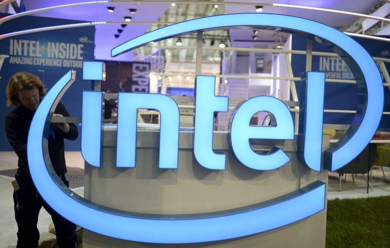 Intel to spend $20b on new US chip plants