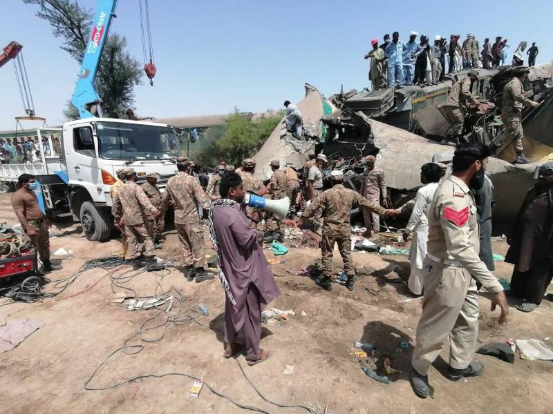Army establishes relief camp at accident site